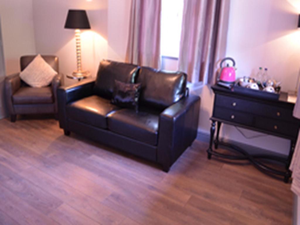 The King William IV Bed & Breakfast Royston Rom bilde